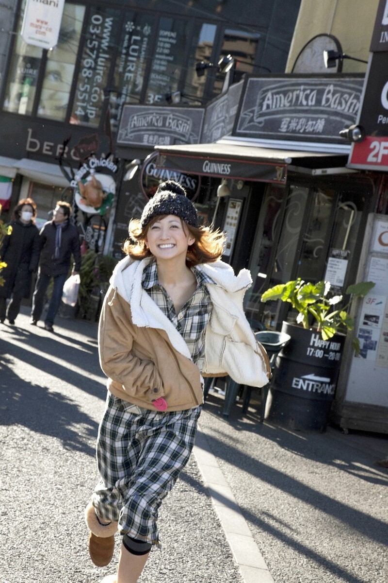 小松彩夏 Ayaka Komatsu(1)　[Wanibooks] 2011.07月号